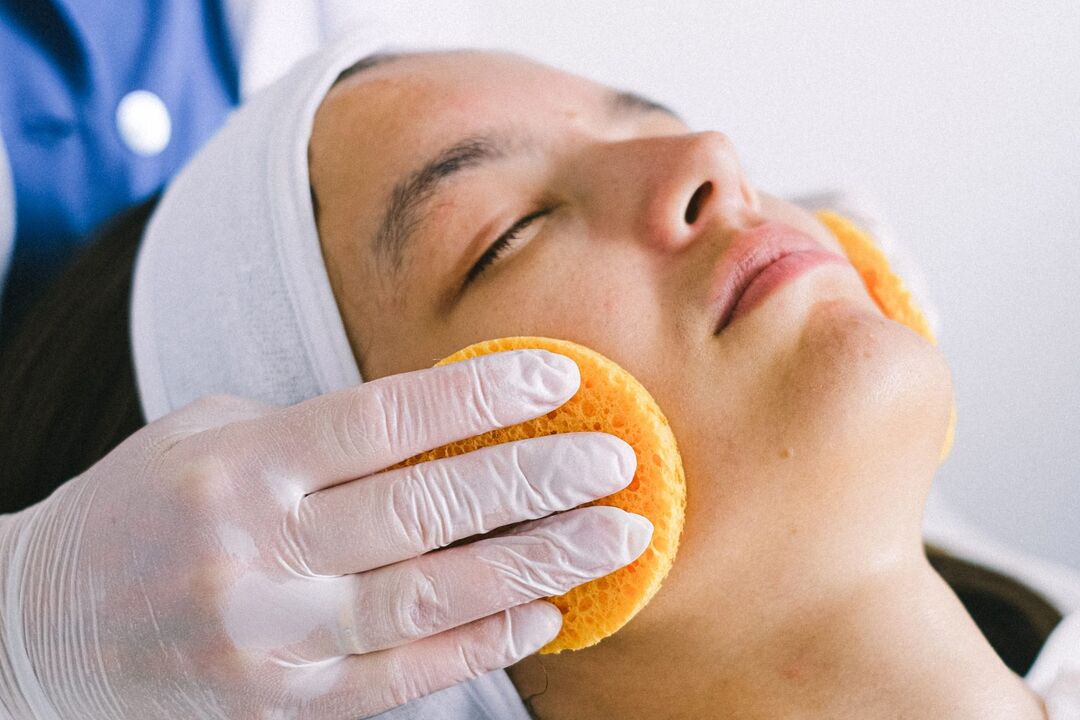 Deep cleansing of facial skin - a necessary procedure from 30 years of age